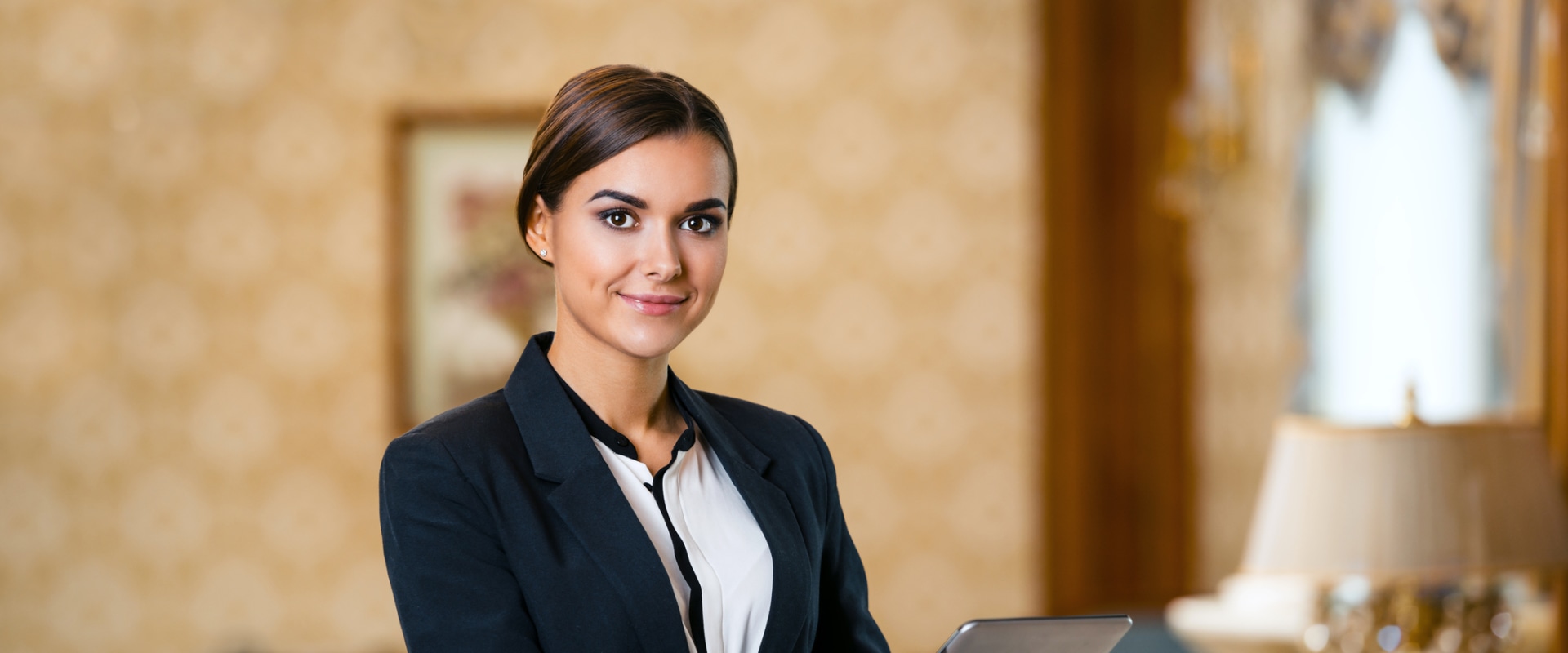Maximizing Efficiency with Hotel Software: How to Manage Staff Scheduling